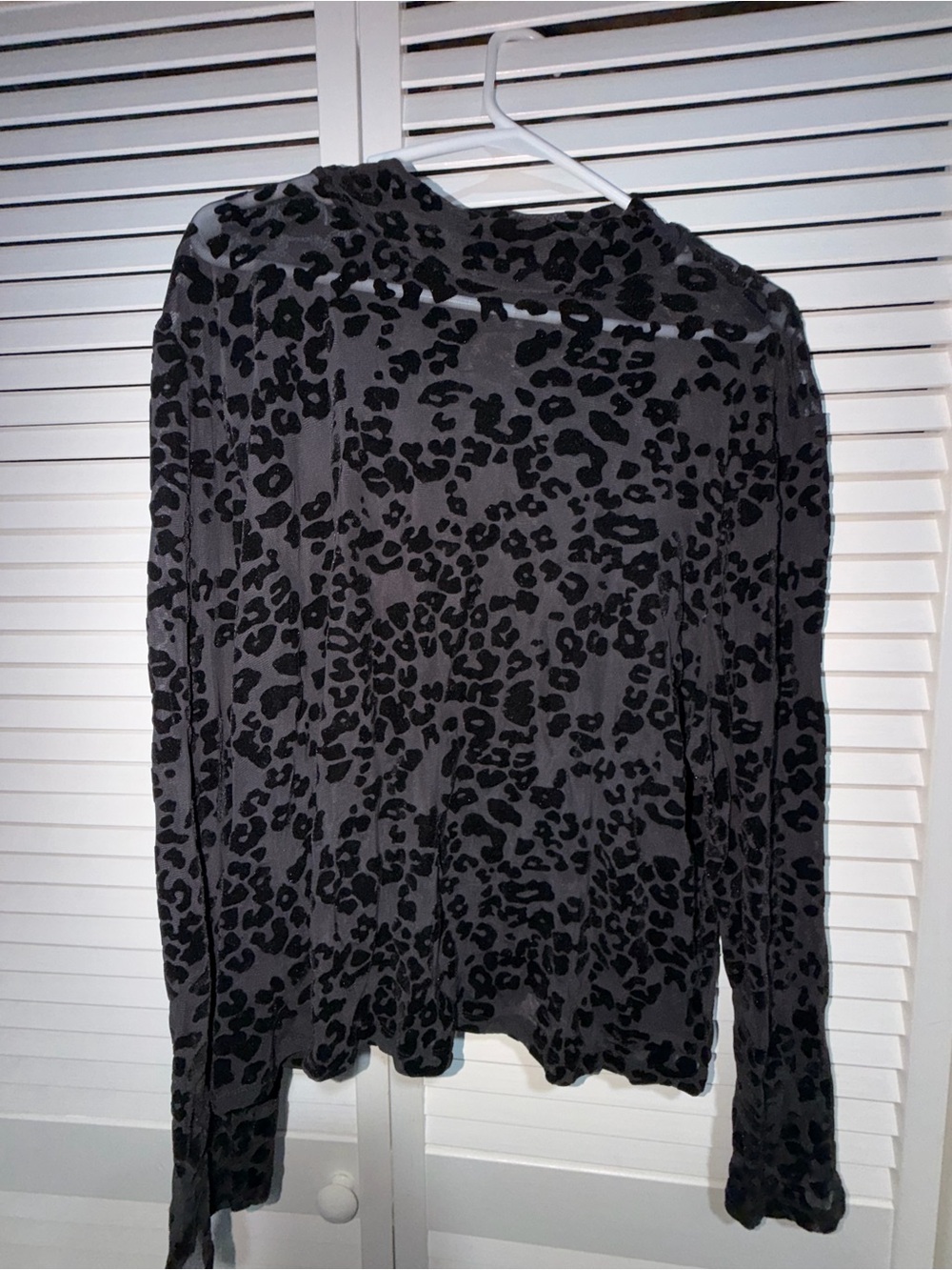 Nina Parker Women's Black and Gray Leopard Print Long Sleeve Tee 3X